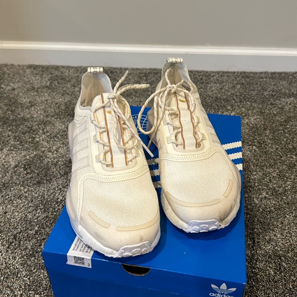 Adidas | NMD_V3 cream color knit